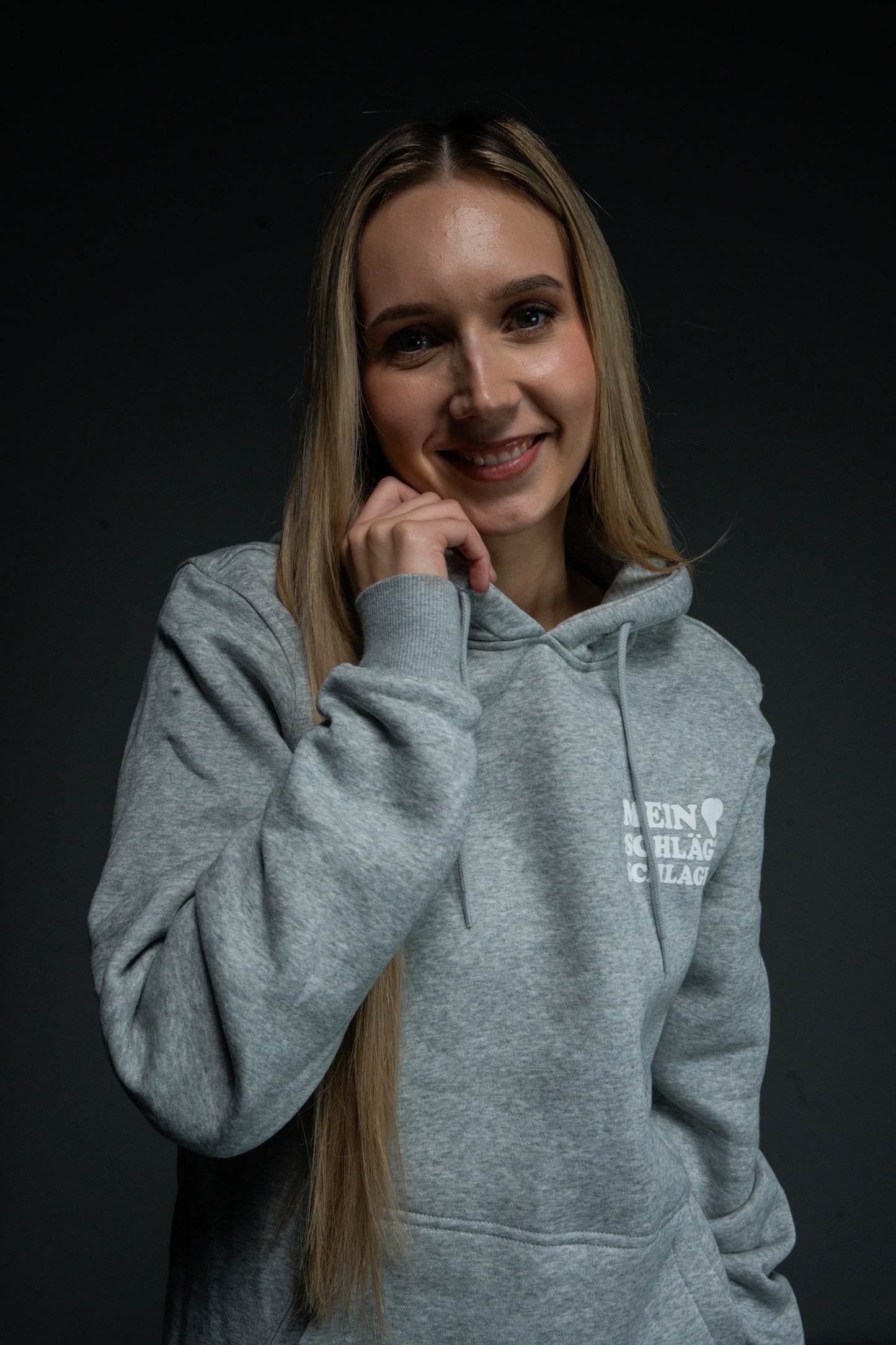 Schlager Logo Hoodie Hellgrau mit kleinem Logo