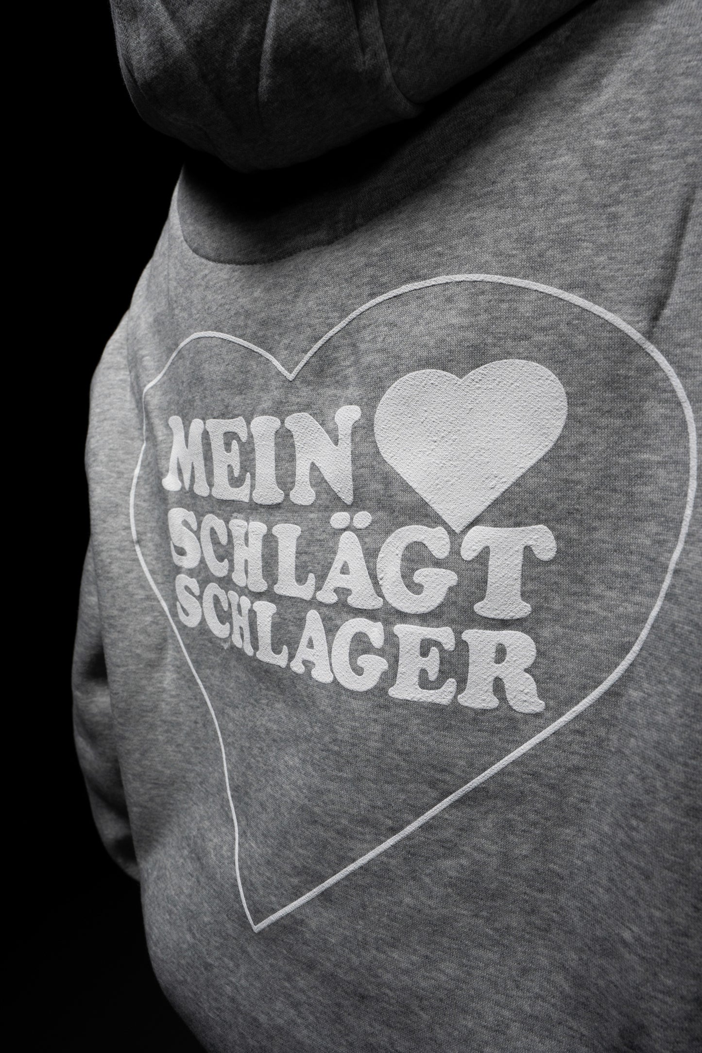 Schlager Herz Hoodie Grau mit Rückenprint