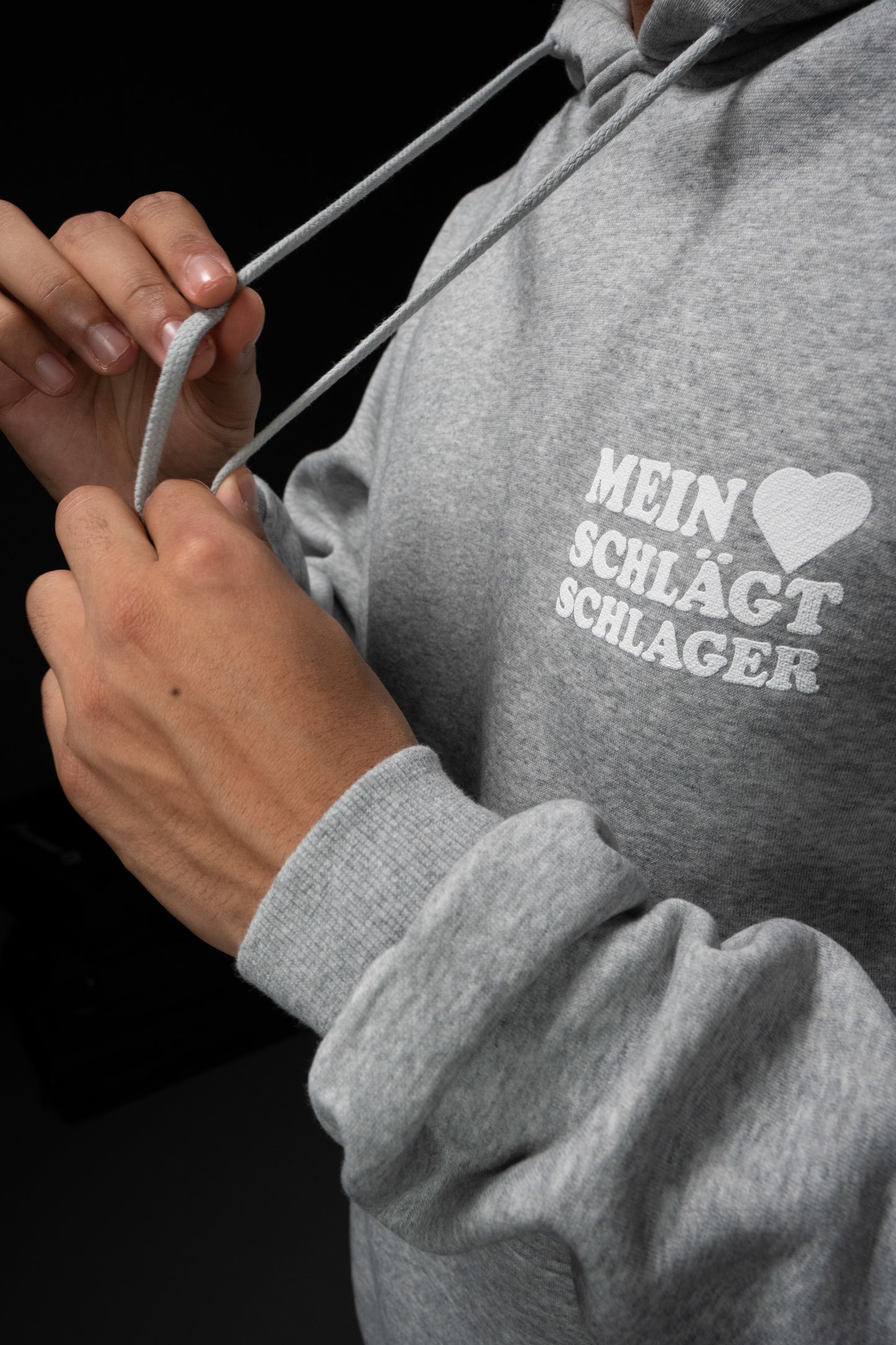 Schlager Logo Hoodie Hellgrau mit kleinem Logo
